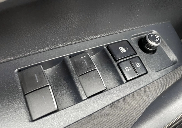 Toyota Corolla cena 78900 przebieg: 32207, rok produkcji 2019 z Szczebrzeszyn małe 301